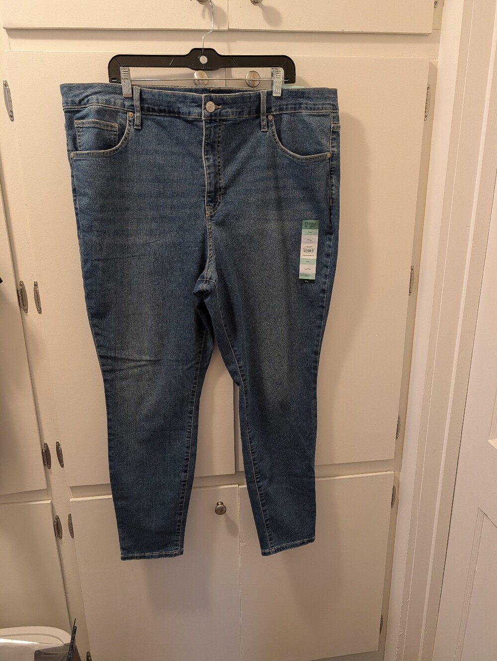 NEW Terra & Sky Core Denim Skinny Jeans, Women's 20W